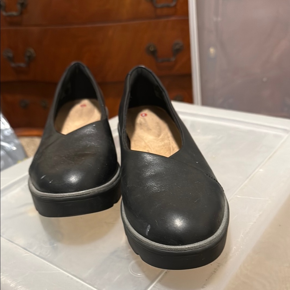 Clark’s- unstructured- size 9